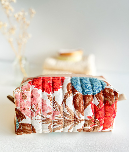 kosmetyczki Kosmetyczka w kwiaty