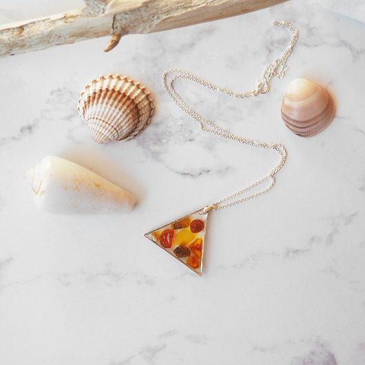 srebrne naszyjniki TRIANGLE AMBER unikatowy delikatny naszyjnik srebrny
