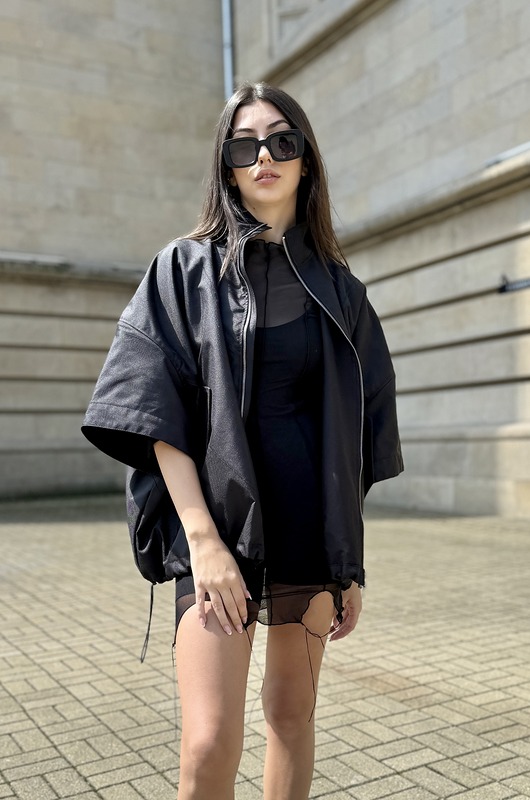 kurtki damskie Kurtka typu bomber collar z odpinanymi rękawami czarna