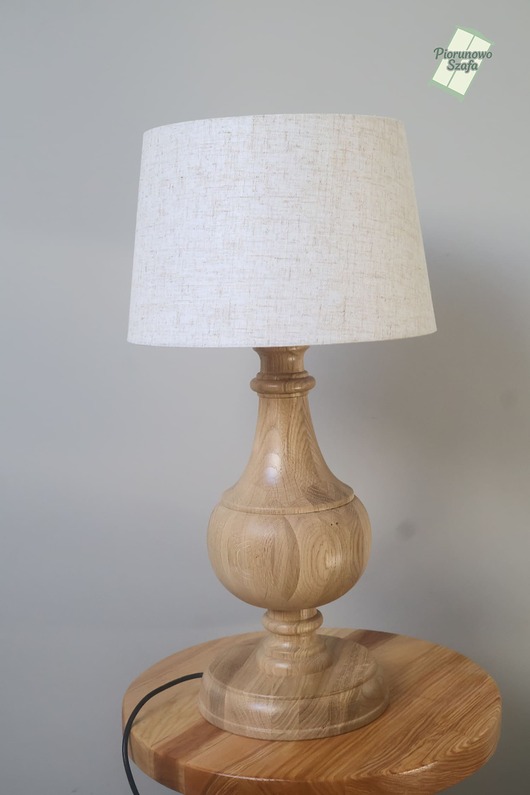 lampy stołowe Lampa stołowa drewniana z abażurem 