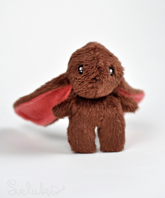 Trusiaczek minky brązowy - 10 cm leluko