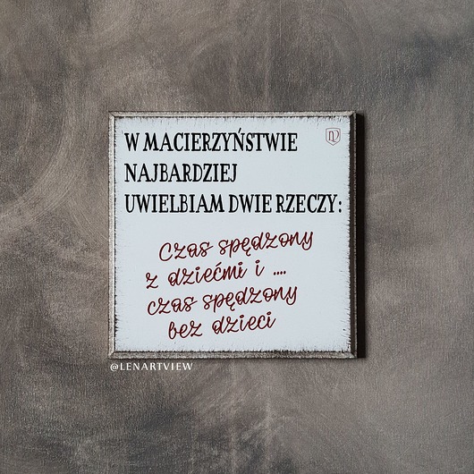 Tabliczka z napisem LV Home