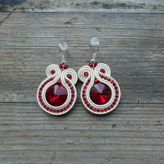 Czerwone migotki- kolczyki soutache Mró Soutache