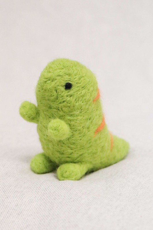 gry edukacyjne dla dzieci Zestaw kreatywny do filcowania: T-Rex. Ufilcuj go sam!