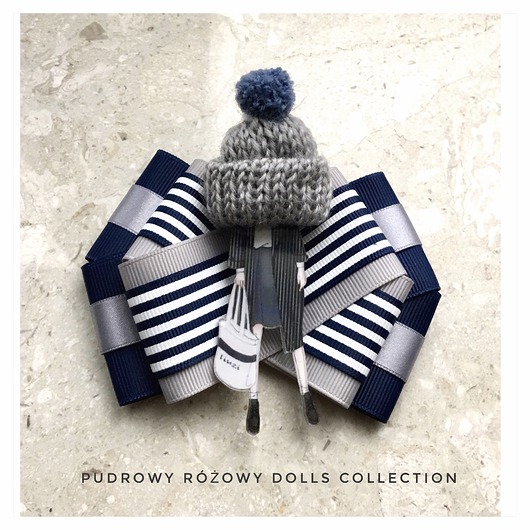 Brosza  z Lalką NEW Limited edition Pudrowy Różowy