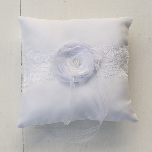 WHITENESS poduszka na obrączki ślubne FloraArt