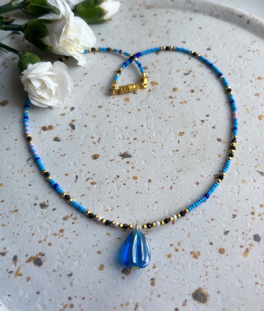 chokery Choker czarny spinel zawieszka ksiezyc