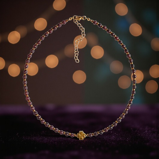 chokery Na szczęście : granat, hematyt : czterolistna koniczynka : naszyjnik