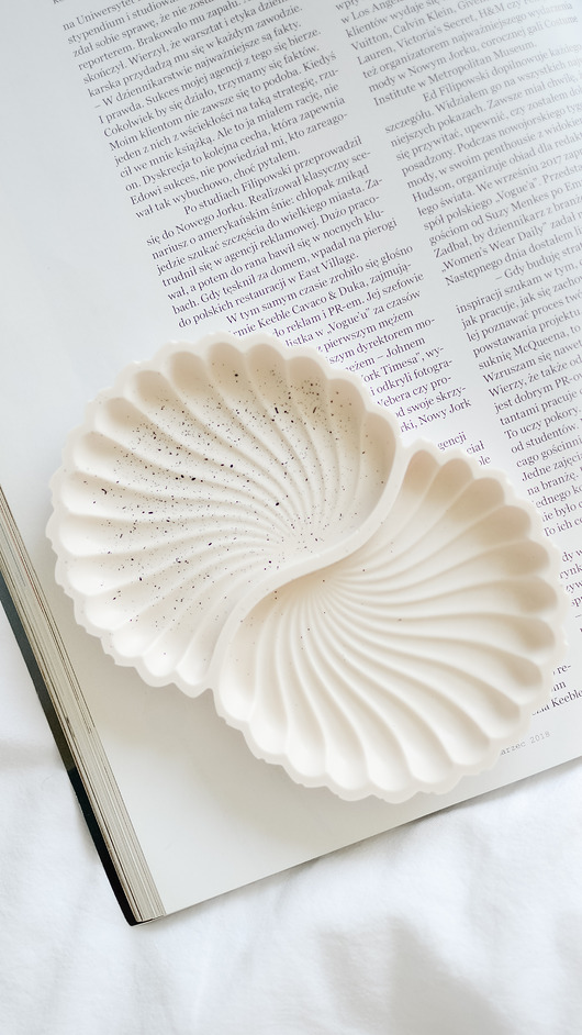 dodatki - różne Muszelkowa podstawka