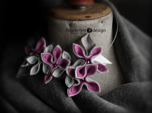 Kwiaty Bzu - naszyjnik FlowerFelt Design