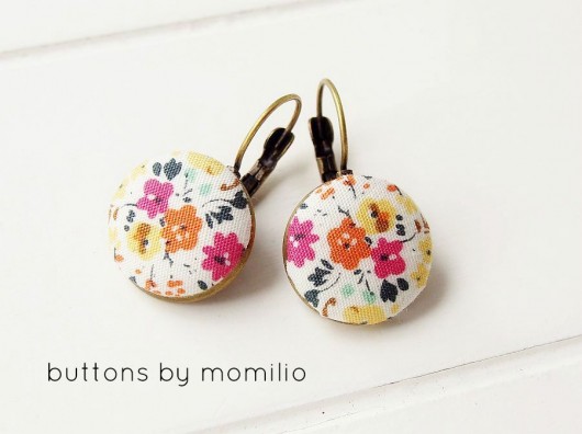 buttons by momilio Momilio