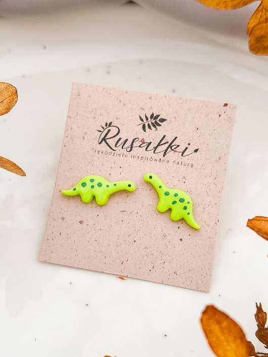 kolczyki z masy plastycznej Kolczyki diplodoki, biżuteria dla fana Dinozaurów, dinozaur, mały prezent