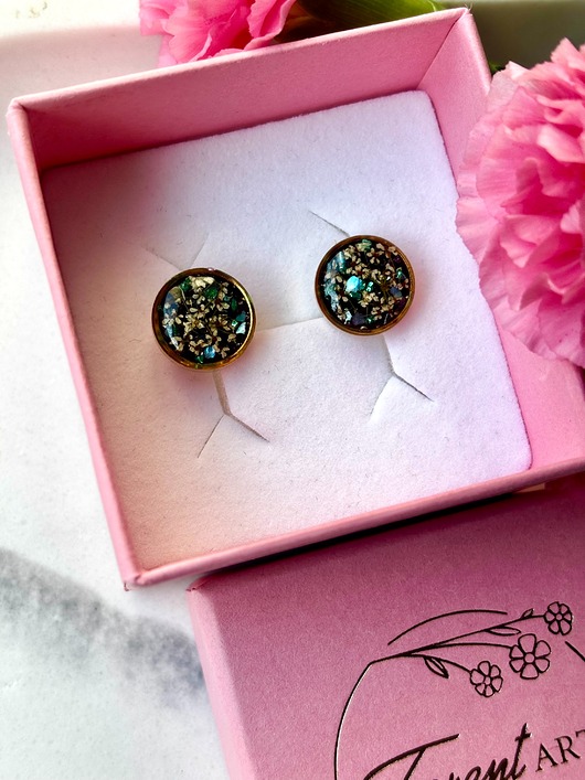 kolczyki z żywicy Kolczyki dzika marchew na czerni