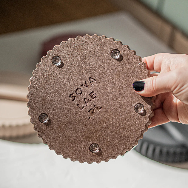 akcesoria różne Składany kołowrotek - stojak na włóczkę  Yarn spinner - BROWN