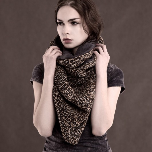 Szal Komin trójkątna Chusta CAMEL CADOaccessories