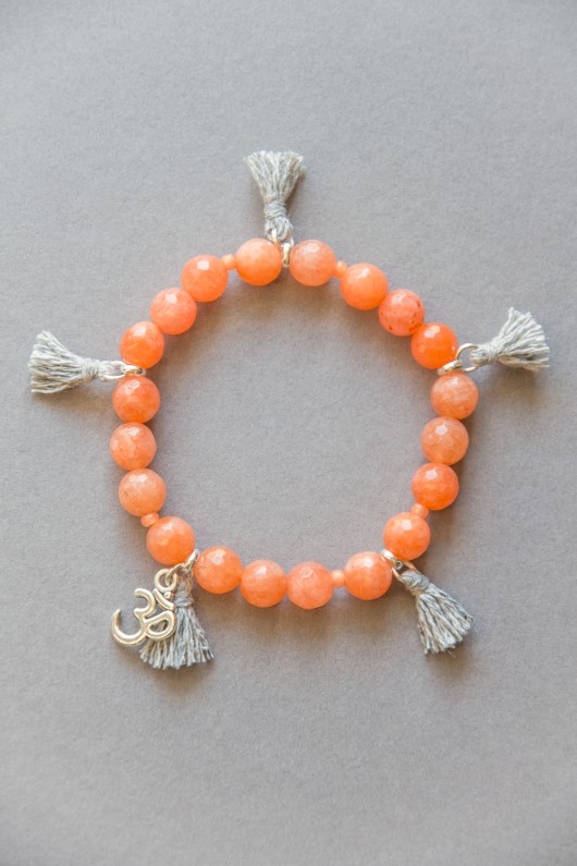 OM bransoletka BRZOSKWINIOWY jadeit i JEDWAB  NOMAD ACCESSORIES