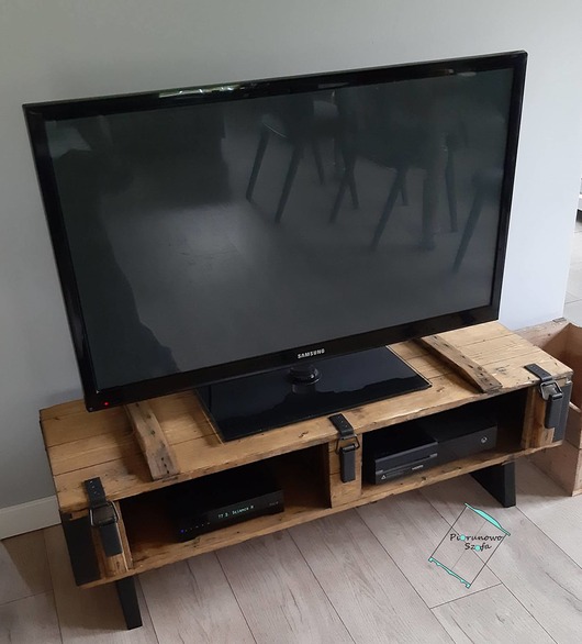 regały Stolik RTV retro, szafka na TV, konsola retro skrzynia wojskowa