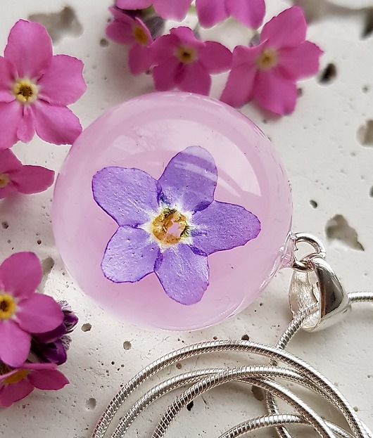 naszyjnik z niezapominajką Grol Jewellery