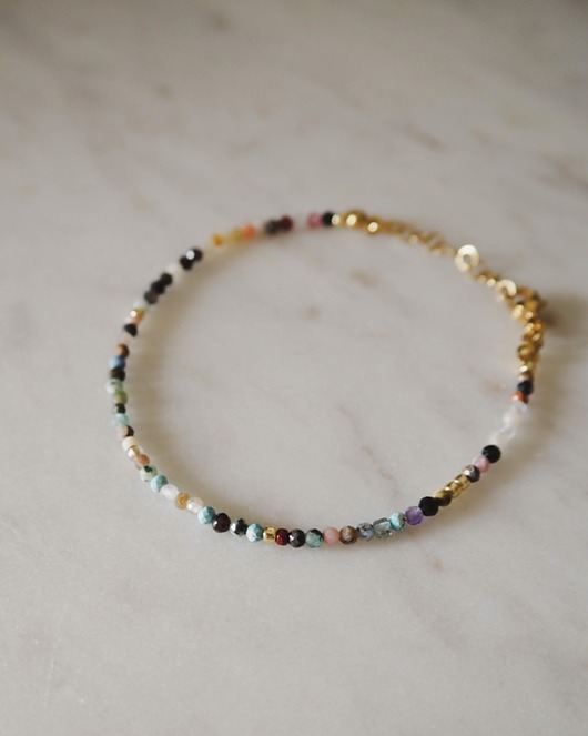 bransoletki z kamieni naturalnych Bransoletka z kolorowych kamieni