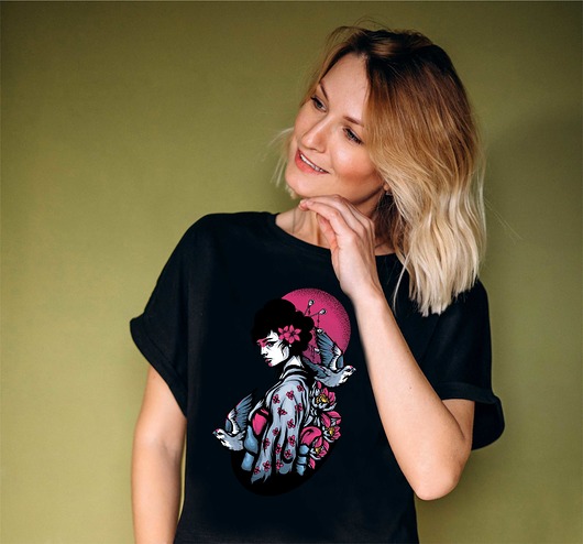t-shirt damskie Koszulka oversize z nadrukiem Gejsza