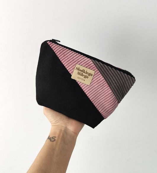 kosmetyczki Mała Patchworkowa Kosmetyczka BlackRoseTaupe - nubuk i sztruks