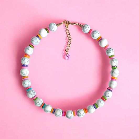 chokery HOT TREND 2025 : naszyjnik : summer collection : howlit 12mm, kolorowa muszla