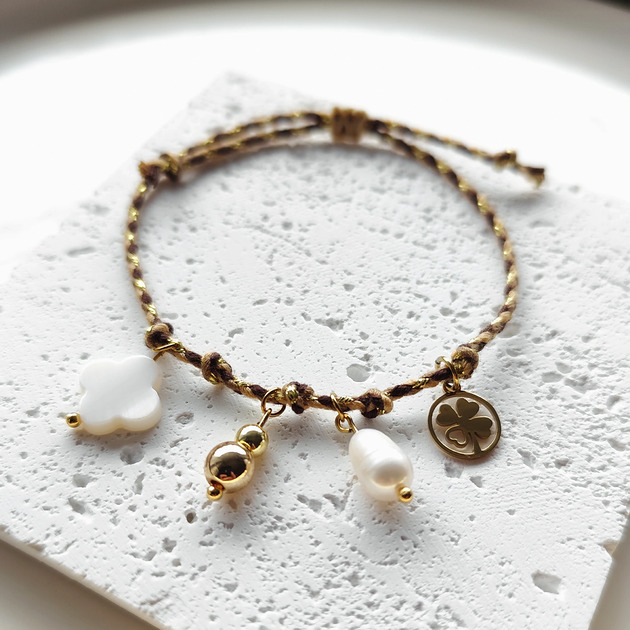 bransoletki na sznurku Bransoletka sznurek pleciony brązowa zawieszki