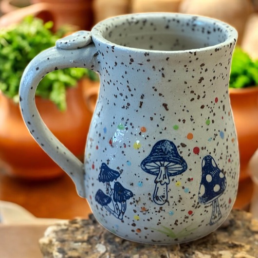 kubki Kubek z grzybkami