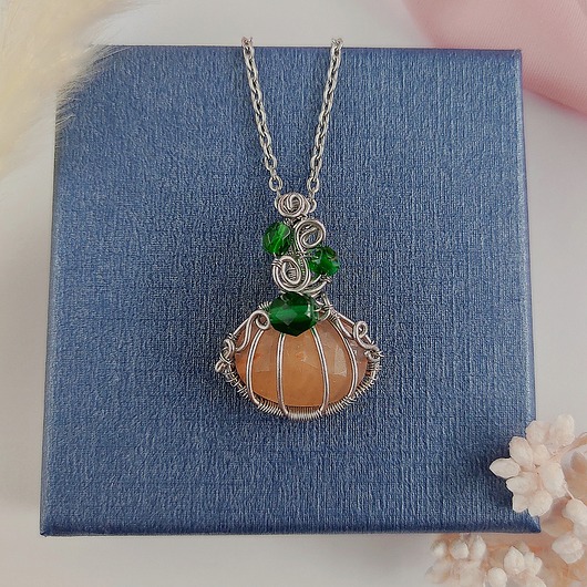 wisiory Naszyjnik Dynia Jadeit stal chirurgiczna wisiorek handmade wirewrapping
