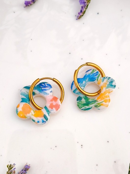 kolczyki z masy plastycznej Kolczyki wielokolorowe kwiatuszki, zestaw 2w1 biżuteria na każdą okazję