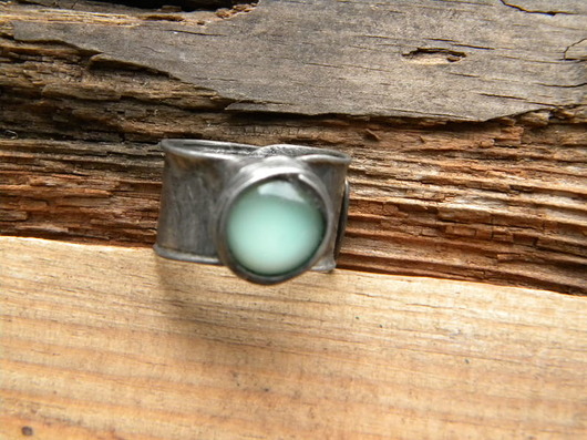 Roman Ancient Ring ;) świetlista mleczna zieleń Beata Trotter