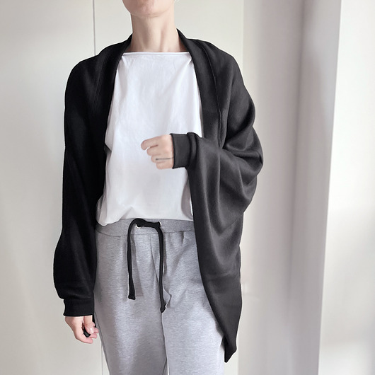 swetry damskie  Sweter wdzianko grubsze czarne