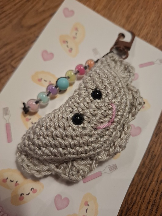 breloki Breloczek Pieróg - pierogi made in Poland beż