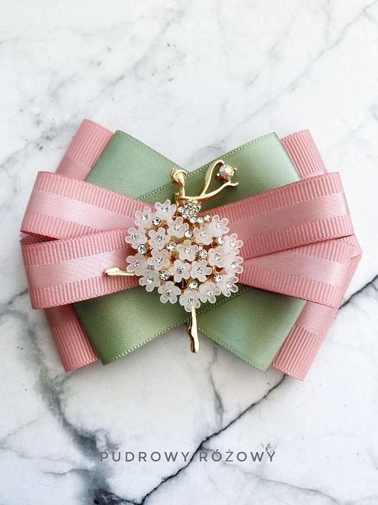 broszki Broszka z   Baletnicą  z kwiatków NOWOŚĆ 1 szt