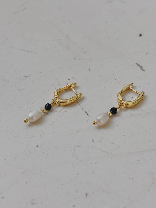 kolczyki z mosiądzu Kolczyki z perłą i onyksem