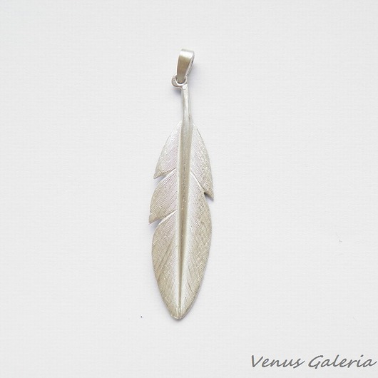 Zawieszka srebrna - Piórko białe małe VENUS GALERIA