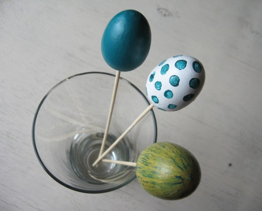 eggs_VI turquoise dots Alicja Nikodem