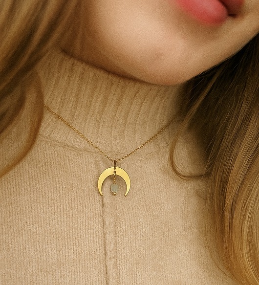 złote naszyjniki Luluna kobieta silna i niezależna