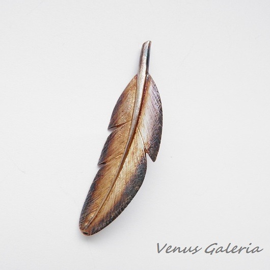 Broszka srebrna - Piórko brązowe duże VENUS GALERIA