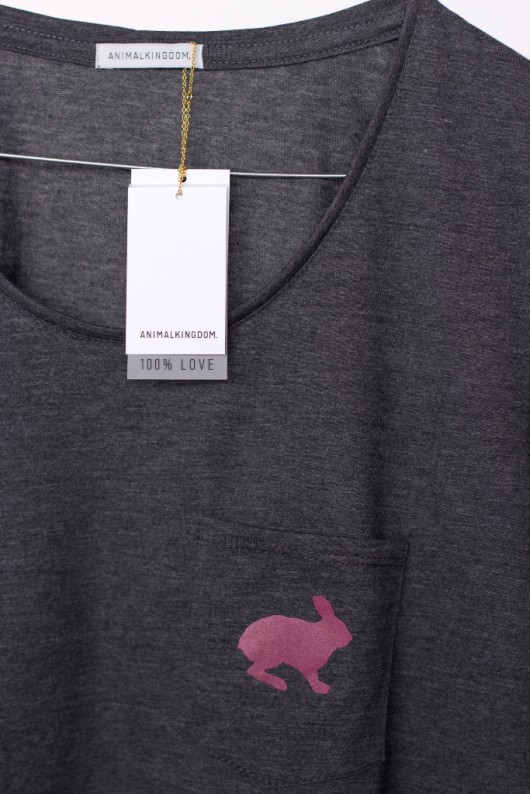 T-shirt Cotton z bordowym królikiem ANIMALKINGDOM