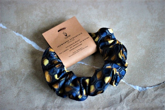 Jedwabne SCRUNCHIE gumka do włosów Upcykling VENUSS concept store
