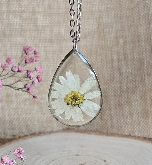 wisiory Wieczne kwiaty prawdziwa stokrotka zawieszka srebrna ze stokrotką