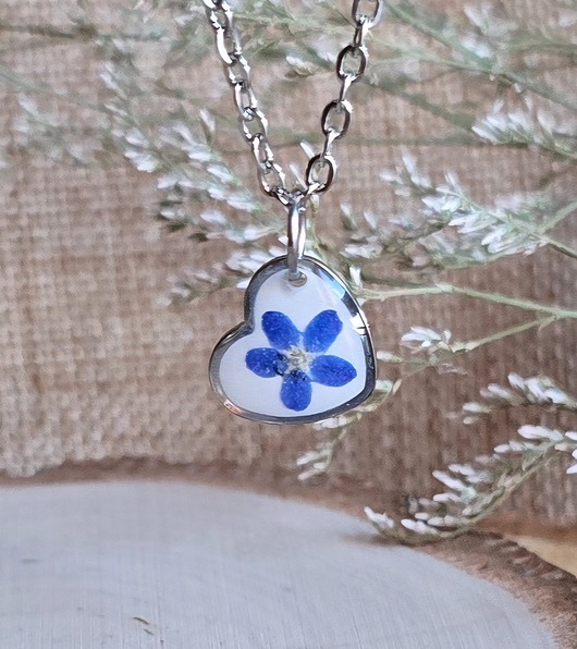 wisiory Wisiorek z niezapominajką niezapominajka serce serduszko