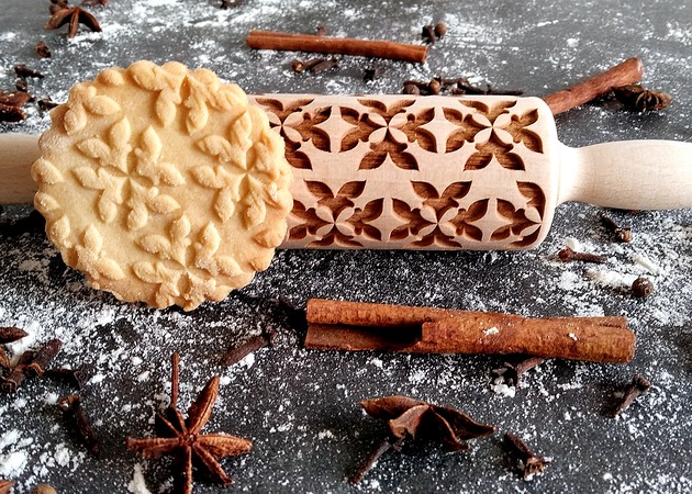 CZTERY KWIATY - wałek grawerowany mały Rolling Pin Collection