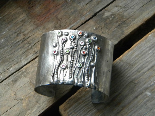 bransoletki wire wrapping Kolorowe cyrkonie    - BRANSOLETA MANKIET - CUFF