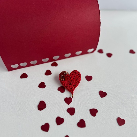 broszki Broszka serce małe czerwone