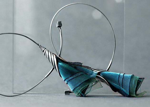 kolczyki wire wrapping Srebrne kolczyki koła w kolorze teal green