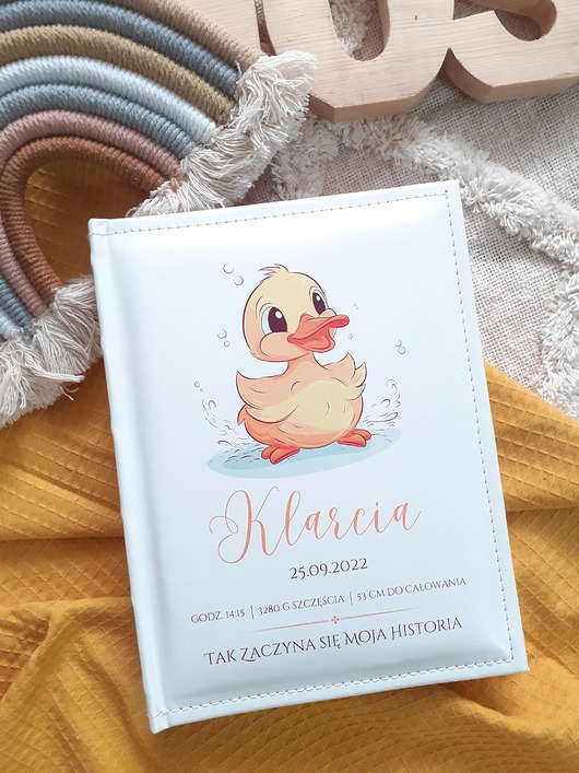 akcesoria na chrzest KACZUSZKA personalizowany album imieniem, prezent na chrzest, roczek, święta