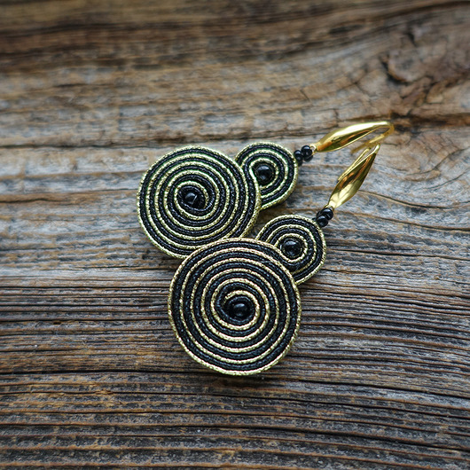 kolczyki soutache Czarno- złote spirale  kolczyki soutache