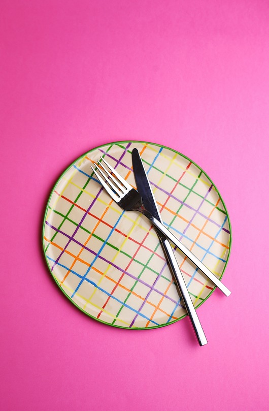 patery i talerze Ceramiczny talerz w kratkę
